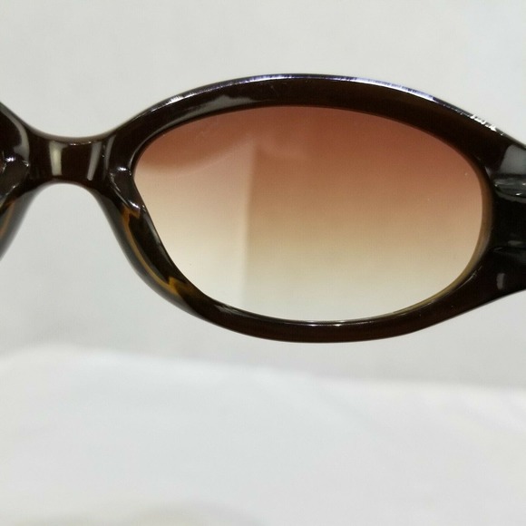 Dolce & Gabbana DD3025 Oval Type Sunglasses 525/13 58 □ 17 125 D & G Logo Brown